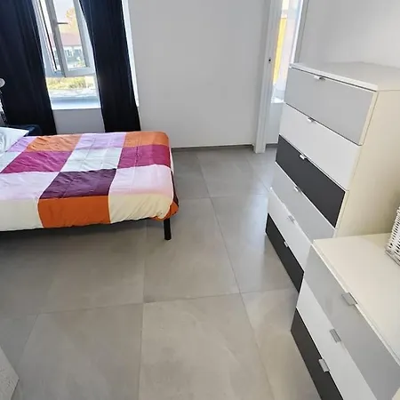 Baroni D - Free Private Parking-wi- Fi And A-c Appartement Milaan